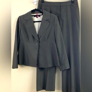 Ann Klein Wool PantSuit Size 10 Pretite Brown Peplum Office Workwear Career